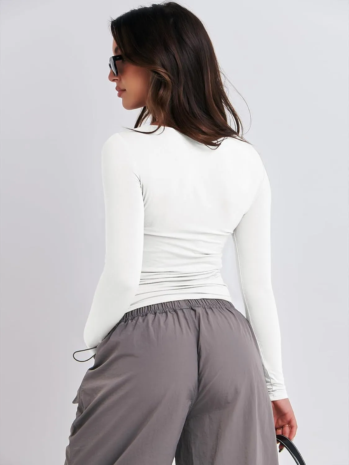 ANRABESS Womens Long Sleeve Shirts Tight Fitted Going Out Crop Tops Crewneck Basic Tee Y2k Outfits Teens Girls Clothes