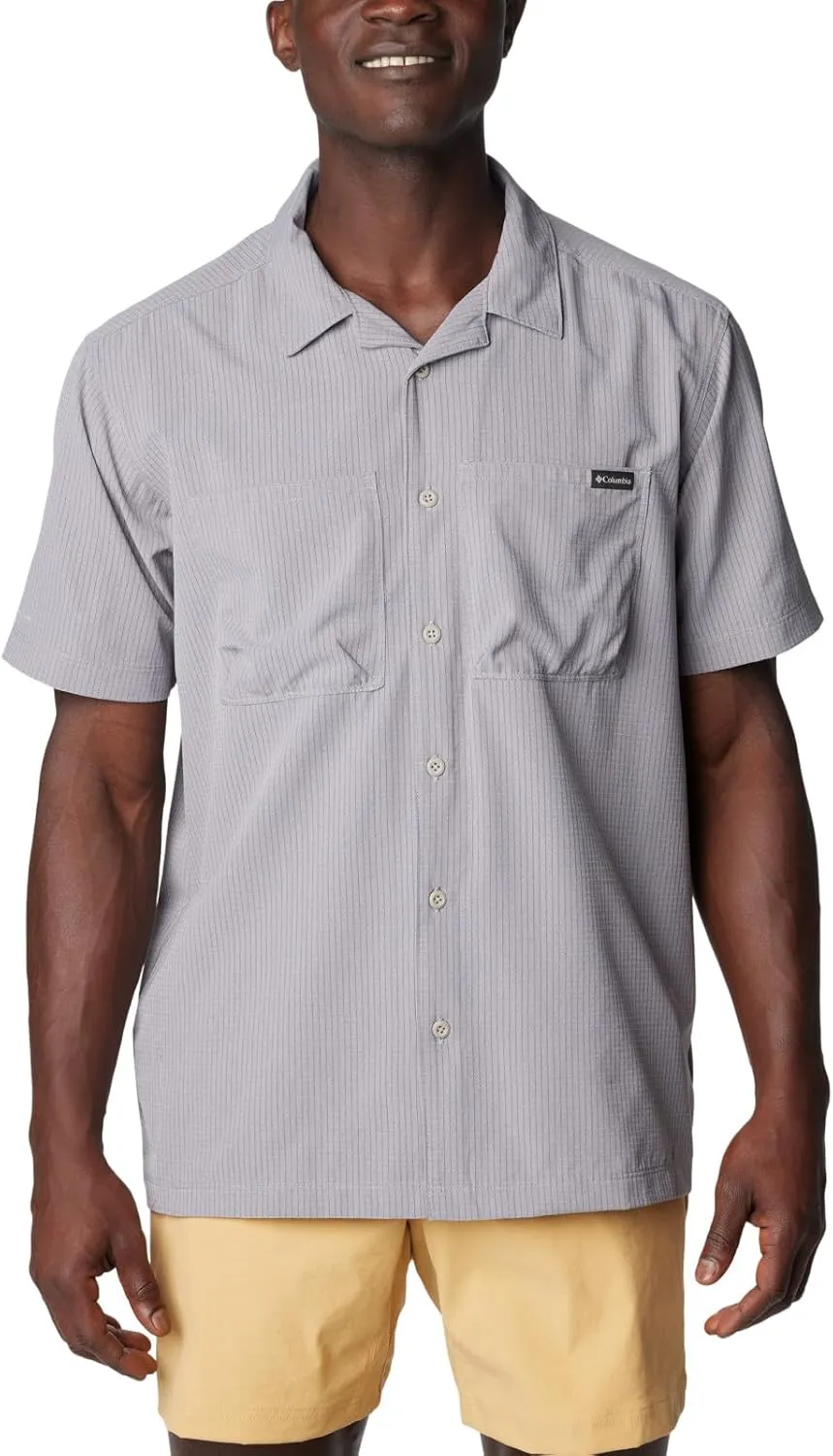 Columbia Men's Black Mesa Lightweight Short Sleeve Shirt