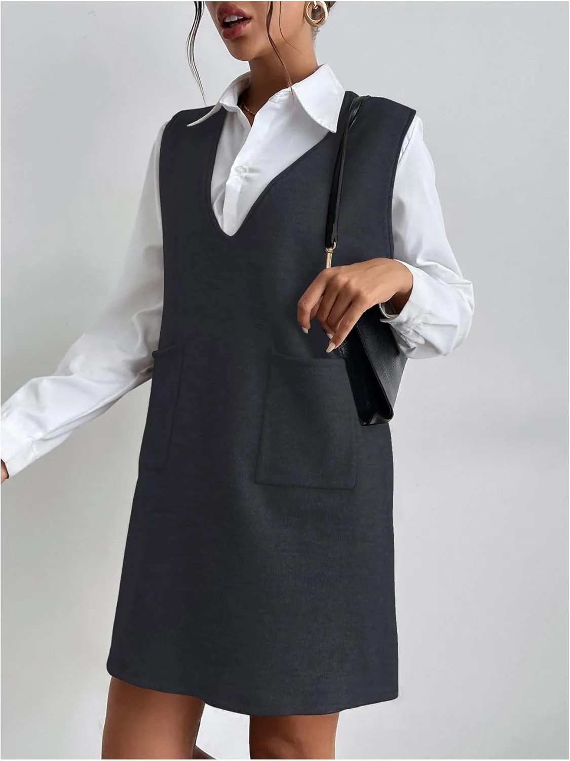 OYOANGLE Women's V Neck Sleeveless Knitted Solid Short Sweater Dress with Pockets